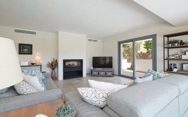 Calvià / Santa Ponça Exklusives Wohnen in Nova Santa Ponsa – elegante Villa mit Pool und Südwestlage Haus kaufen