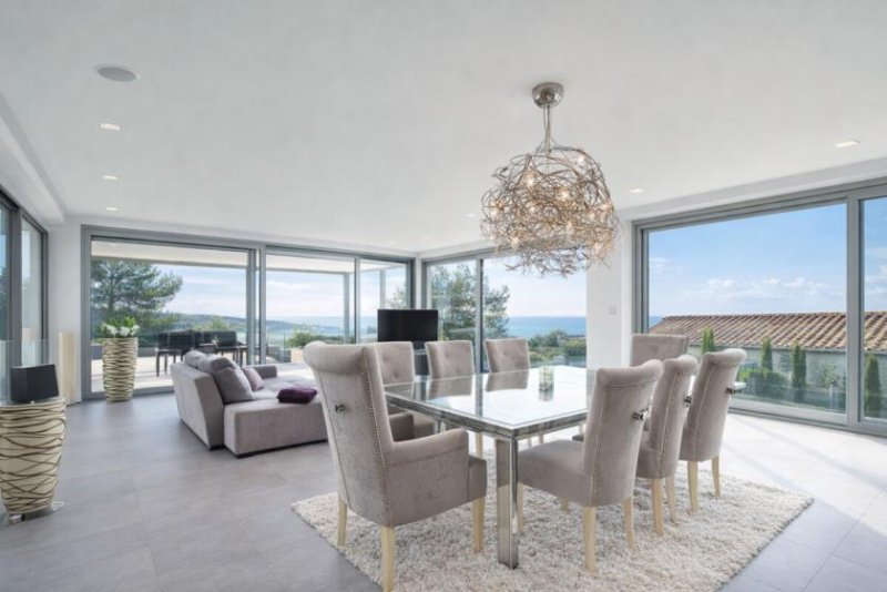 Calvià / Santa Ponça High-End Villa mit Meerblick, 2 Pools & 6 Schlafzimmern in Santa Ponsa Haus kaufen