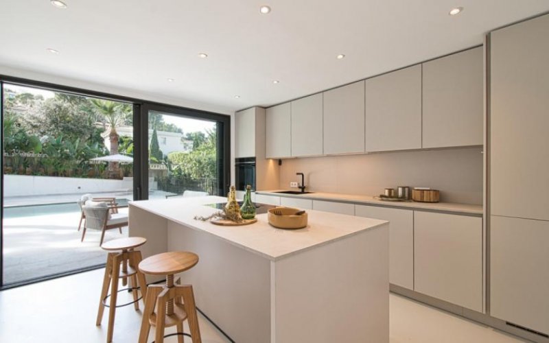 Calvià / Santa Ponça Kernsanierte Villa in Nova Santa Ponsa mit Vermietlizenz für 8 Personen Haus kaufen