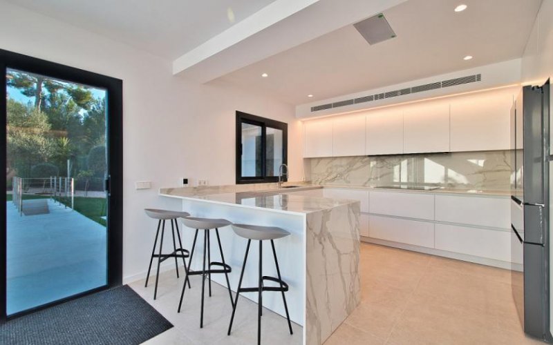 Calvià / Santa Ponça Moderne Luxusvilla mit großem Garten in Nova Santa Ponsa Haus kaufen