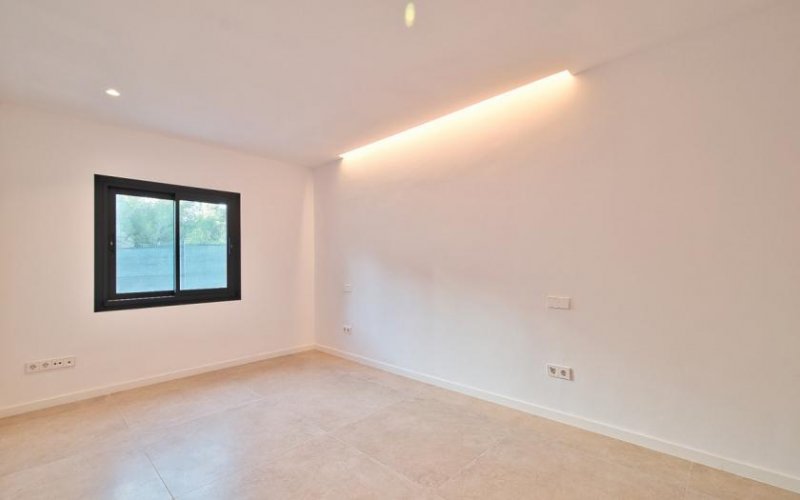 Calvià / Santa Ponça Moderne Luxusvilla mit großem Garten in Nova Santa Ponsa Haus kaufen