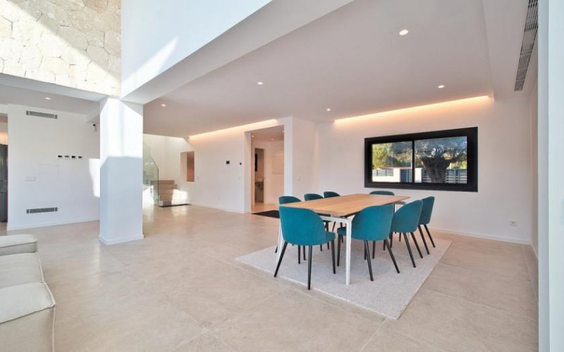 Calvià / Santa Ponça Moderne Luxusvilla mit großem Garten in Nova Santa Ponsa Haus kaufen