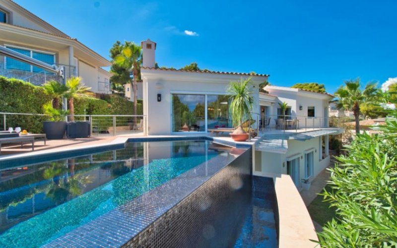 Calvià / Santa Ponça Villa mit Meerblick in begehrter Wohnlage von Nova Santa Ponsa Haus kaufen