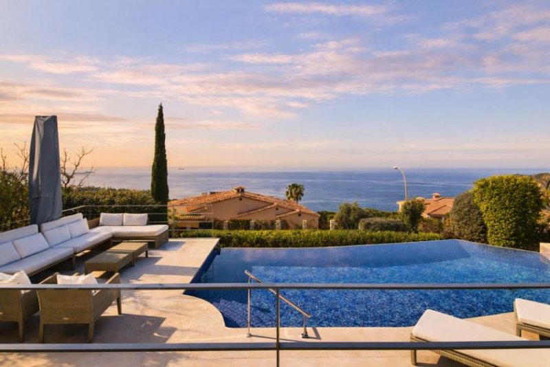 Calvià / Santa Ponça Wenn Qualität, Ruhe und Weitblick zusammenkommen - Luxus Villa in Nova Santa Ponsa Haus kaufen