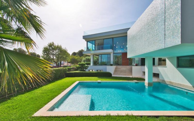 Santa Ponça / Santa Ponça Design, Raum und Ruhe – außergewöhnliche Villa für Kenner exklusiver Immobilien Haus kaufen
