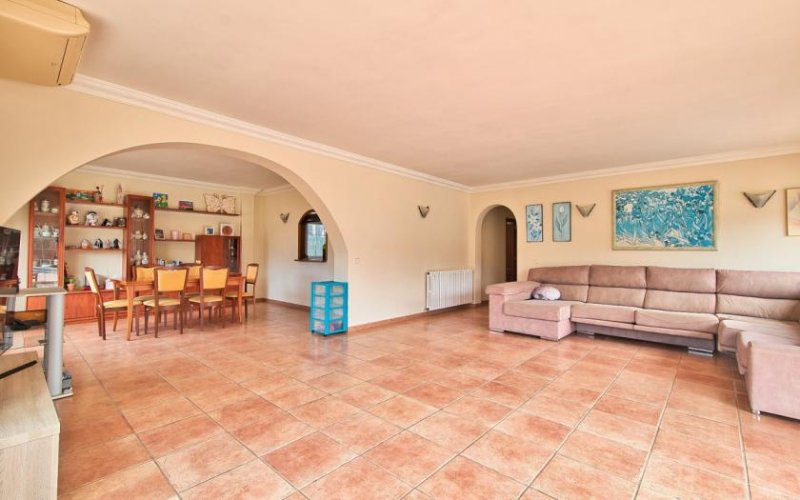 Santa Ponça Große Familienvilla im Bungalowstil mit viel Potenzial und großem Grundstück in Santa Ponsa Haus kaufen