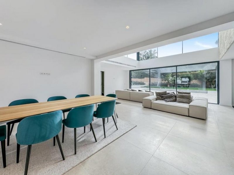 Santa Ponça Luxuriöse Villa mit Pool, Garten und hochwertiger Ausstattung in Santa Ponsa Haus kaufen
