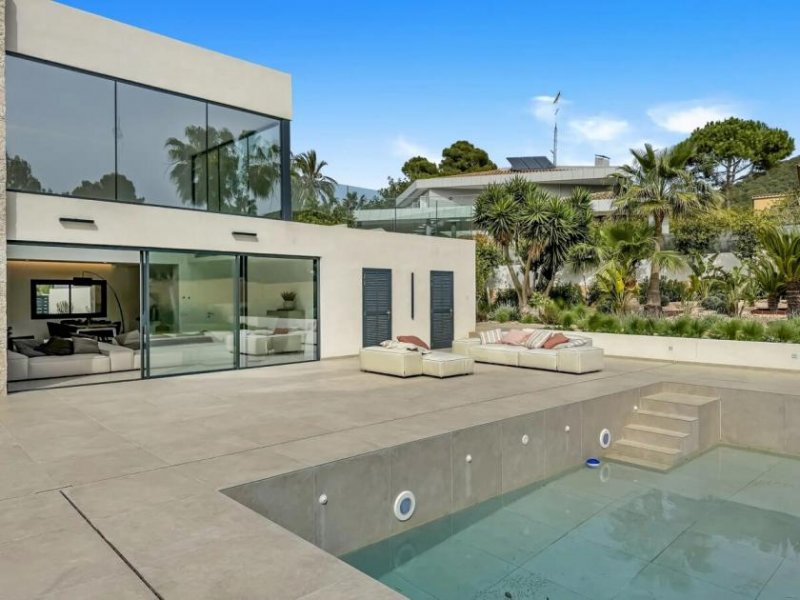 Santa Ponça Luxuriöse Villa mit Pool, Garten und hochwertiger Ausstattung in Santa Ponsa Haus kaufen