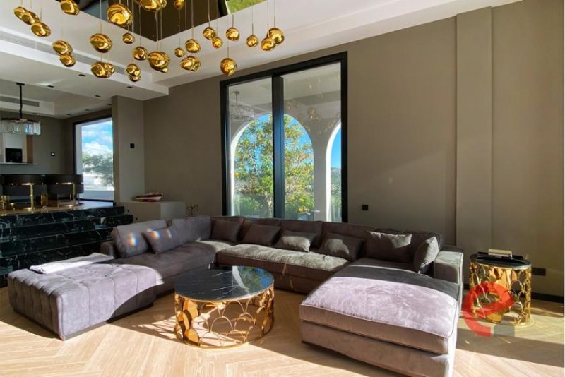 Santa Ponça SPEKTAKULÄRER MEERBLICK TRIFFT AUF PUREN LUXUS:
TRAUMVILLA MIT POOL IN SANTA PONÇA! Haus kaufen