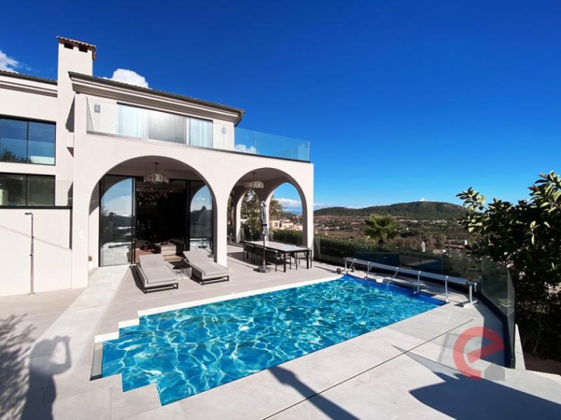 Santa Ponça SPEKTAKULÄRER MEERBLICK TRIFFT AUF PUREN LUXUS:
TRAUMVILLA MIT POOL IN SANTA PONÇA! Haus kaufen