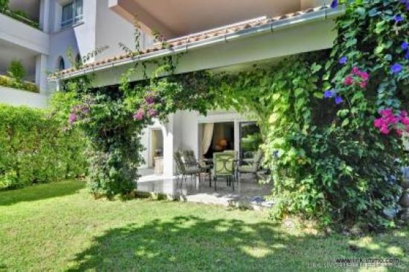 Santa Ponsa Gartenwohnung in Residenz in erster Meereslinie Wohnung kaufen
