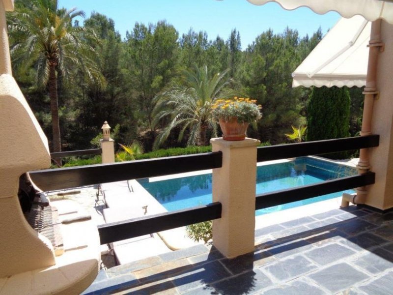 Santa Ponsa Mediterrane, sonnige Villa, direkt am Strand Haus kaufen