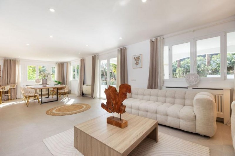 Santa Ponsa Moderne Villa in exklusiver Wohnlage! Haus kaufen