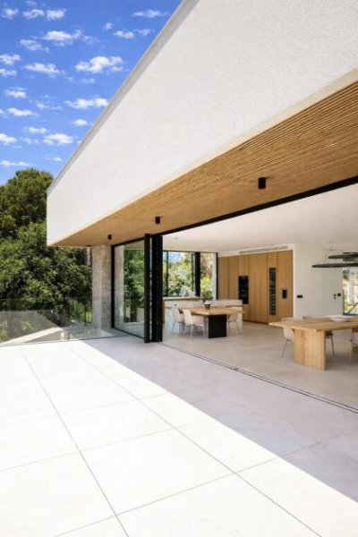 Bendinat Architektenvilla in Bendinat – Neubau mit Pool, Wellness, Designküche und High-End-Ausstattung Haus kaufen