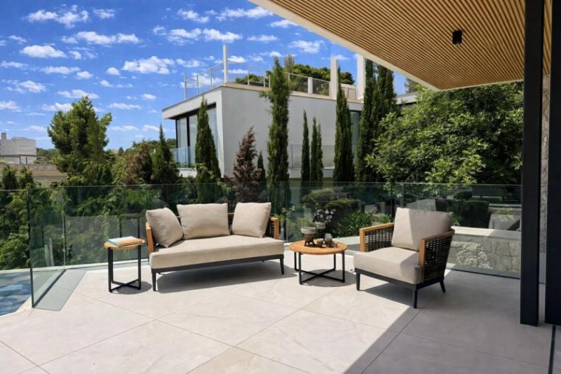 Bendinat Architektenvilla in Bendinat – Neubau mit Pool, Wellness, Designküche und High-End-Ausstattung Haus kaufen