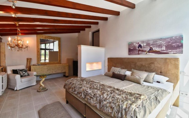Calvià / Bendinat Mediterrane Traumvilla in Bendinat – Privatsphäre, Stil und Meerblick vereint Haus kaufen