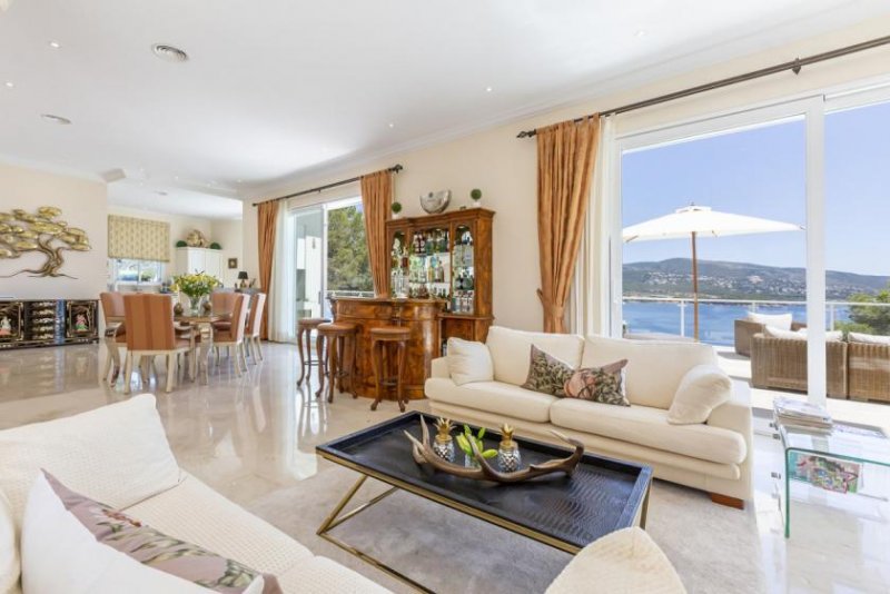 Calvià / Palmanova Luxusvilla mit unverbaubarem Meerblick und privatem Meerzugang in Torrenova Haus kaufen