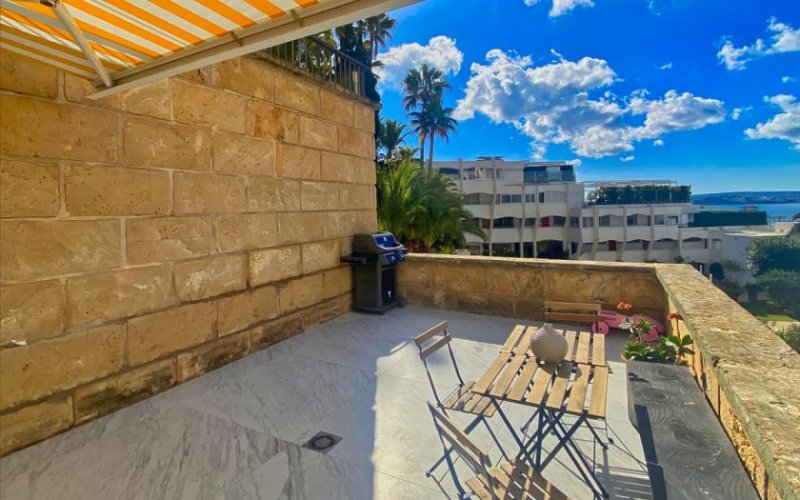 Calvià / Portals Nous Komplett renovierte Wohnung mit Meerblick in Portals Nous Wohnung kaufen