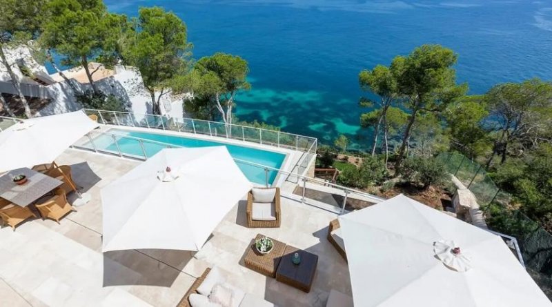 Torrenova Wohnen direkt am Mittelmeer – Traumvilla mit privatem Meerzugang in Bestlage Haus kaufen