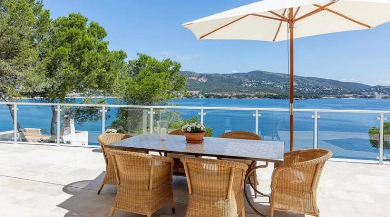 Torrenova Wohnen direkt am Mittelmeer – Traumvilla mit privatem Meerzugang in Bestlage Haus kaufen