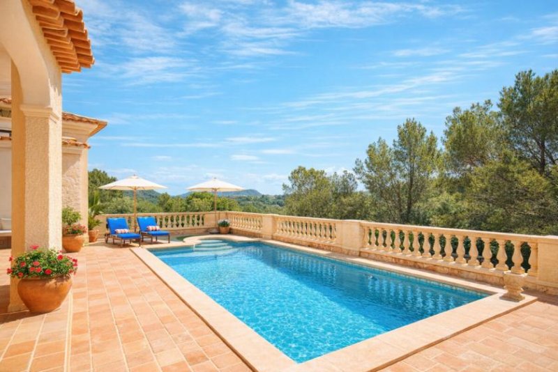 Calvià / Costa de la Calma Exklusive Villa mit atemberaubendem Panorama, privatem Pool und mediterranem Flair Haus kaufen