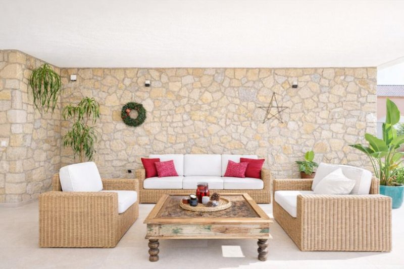 Calvià / Costa de la Calma Mallorca pur: Exklusive Villa mit Pool, Teilmeerblick & Südwest-Terrasse in Costa de la Calma Haus kaufen