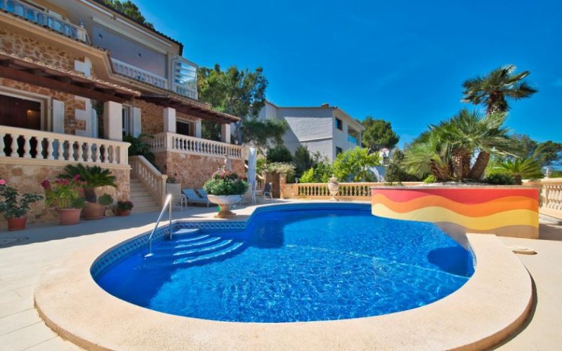 Calvià / Costa de la Calma Mediterrane Villa in ruhiger Lage mit Teilmeerblick Haus kaufen