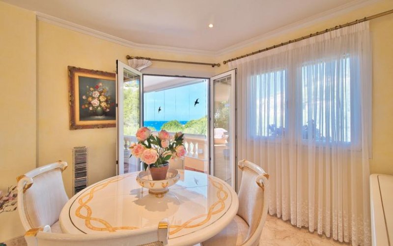 Calvià / Costa de la Calma Mediterrane Villa in ruhiger Lage mit Teilmeerblick Haus kaufen