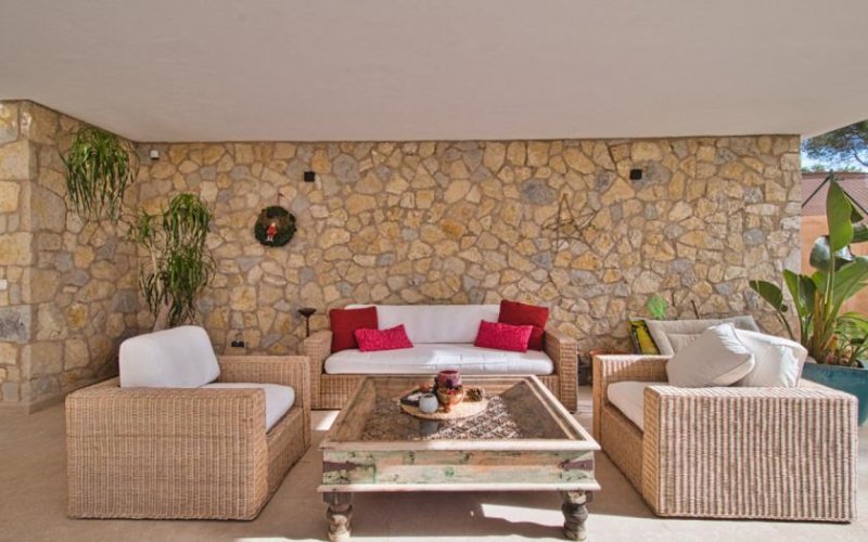 Calvià / Costa de la Calma Stilvolle Villa in Costa de la Calma mit Teilmeerblick und strandnaher Lage (ca. 100 m) Haus kaufen