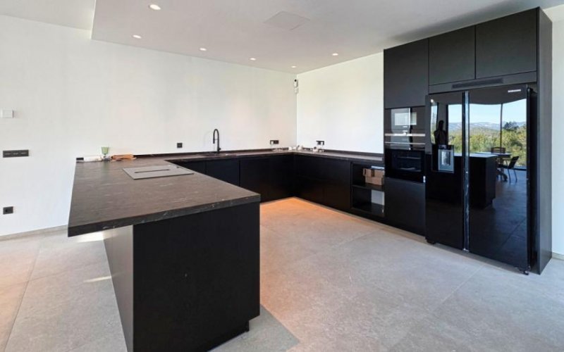 Calvià / Costa de la Calma Traumhafte Neubauvilla in Costa de la Calma – modern und repräsentativ Haus kaufen