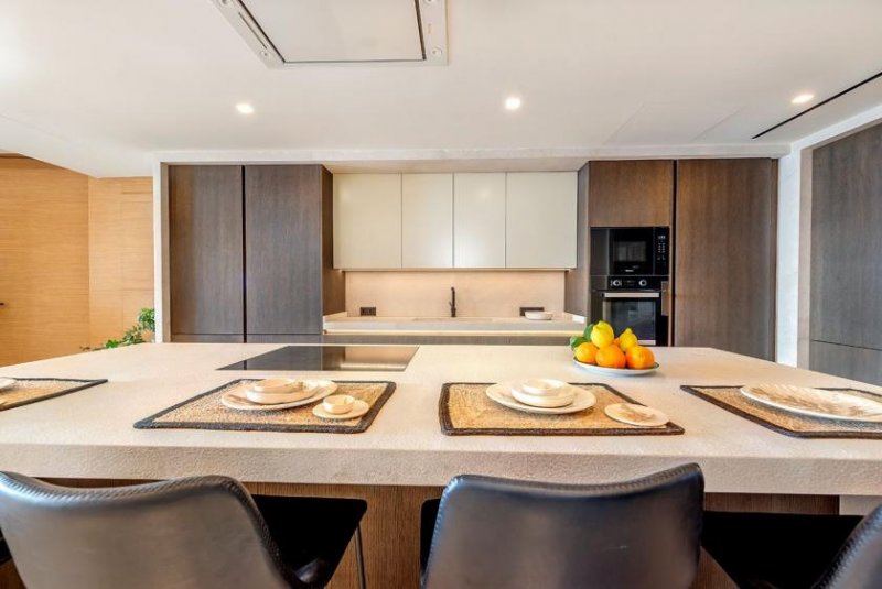 Santa Ponsa Luxuriöse Appartements mit 4 Schlafzimmern, 3 Bädern, Fußbodenheizung, Klimaanlage, Meerblick und Gemeinschaftspool nur 700 m