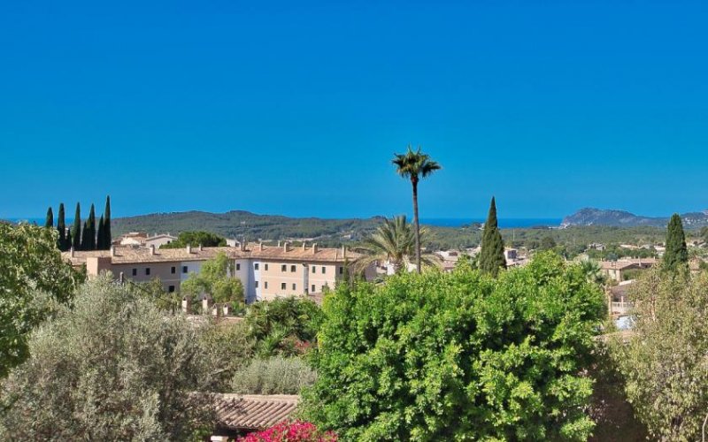 Calvia Renovierte Villa mit flachem Grundstück in Calvia Haus kaufen