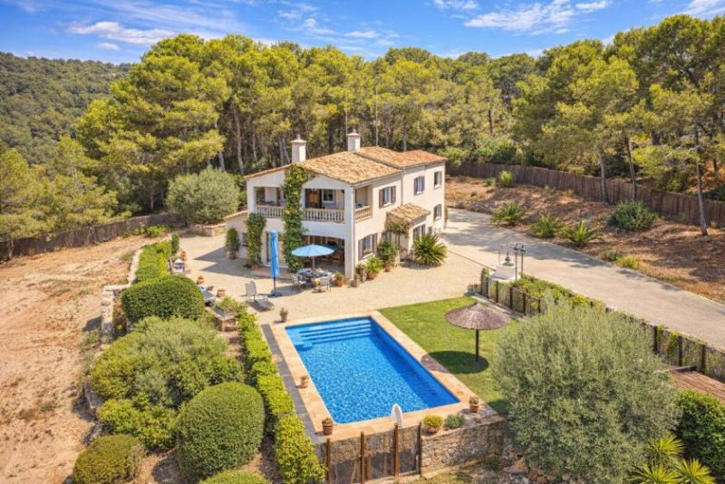 Calvià Exklusive Finca auf 16.000 m² – Mediterranes Leben mit Weitblick bis zum Meer Haus kaufen