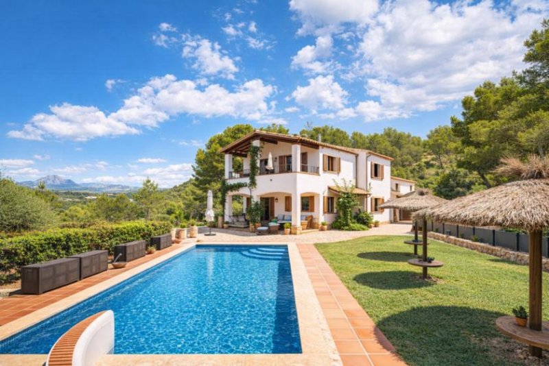 Calvià Exklusive Finca auf 16.000 m² – Mediterranes Leben mit Weitblick bis zum Meer Haus kaufen
