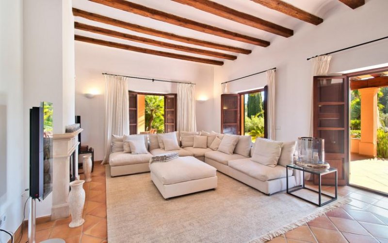 Calvià Mallorquinische Traumfinca mit absoluter Privatsphäre, eigenem Weinberg und Olivenhain bei Calvia Haus kaufen