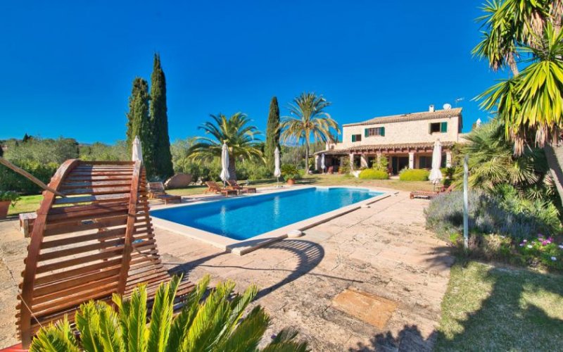 Calvià Mallorquinische Traumfinca mit absoluter Privatsphäre, eigenem Weinberg und Olivenhain bei Calvia Haus kaufen