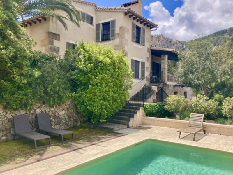 Puigpunyent Idyllische Villa mit Wald, Garten und Pool im Herzen von Puigpunyent Haus kaufen