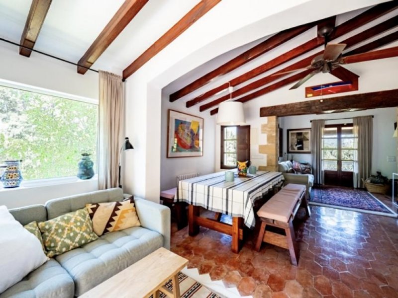 Puigpunyent Idyllische Villa mit Wald, Garten und Pool im Herzen von Puigpunyent Haus kaufen