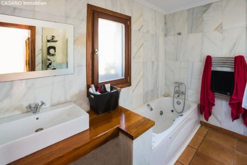 Puntiró Villa mit spektakulärem Meerblick nahe Palma de Mallorca - mit Ferienvermietungslizenz Haus kaufen