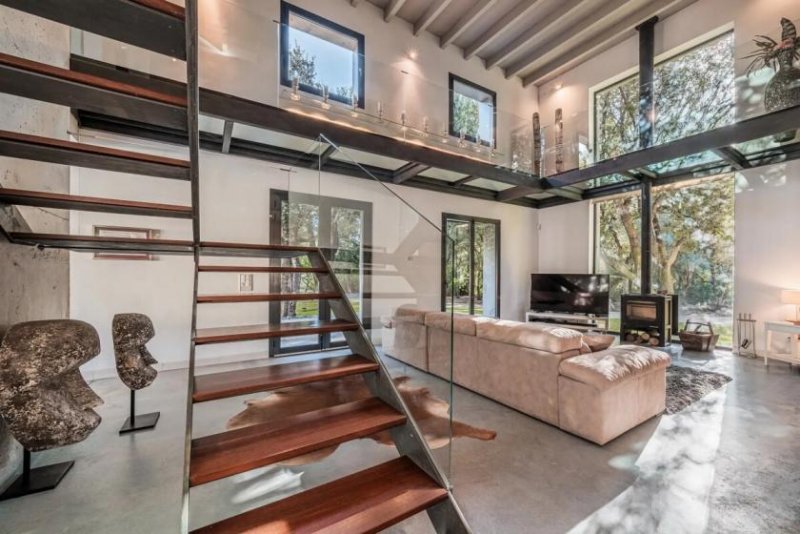 Porreres Moderne Villa im Bauhausstil auf einem privaten Fincagrundstück – inklusive Ferienvermietungslizenz. Haus kaufen