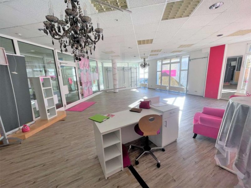 Bad Lobenstein 108 m² - Ladengeschäft im Zentrum von Bad Lobenstein Gewerbe kaufen