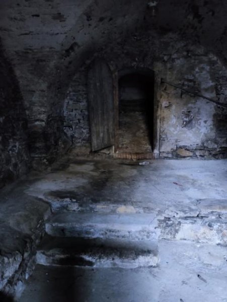 Ranis MFH direkt an der Burg Ranis ehem. Rathaus umfangreich saniert mit interessanter Rendite Gewerbe kaufen