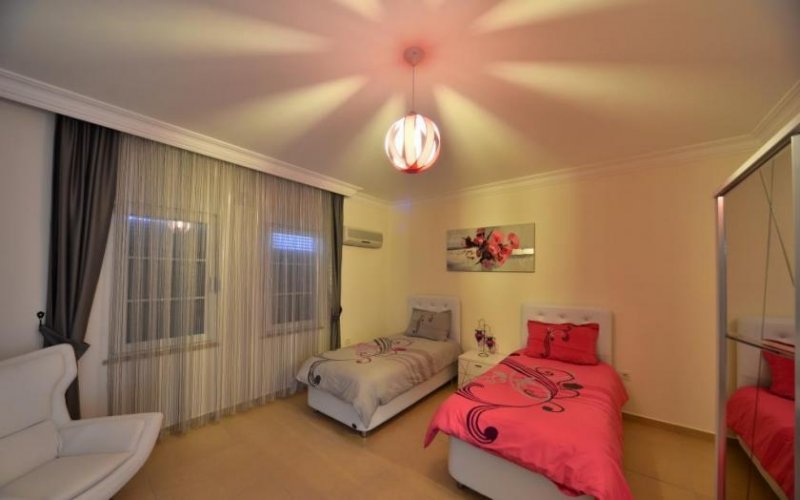 Alanya, nahe dem Strand Incekum Villa in Alanya, nahe dem Strand Incekum, 5% Rabatt Haus kaufen