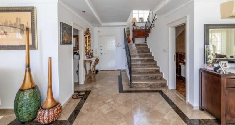 Alanya Private Villa mit großem Pool und Meerblick Haus kaufen