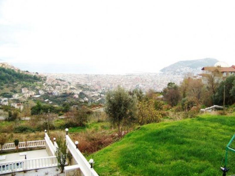 Alanya Privatvilla mit Pool & Meerblick in Alanya Tepe Bektas Haus kaufen