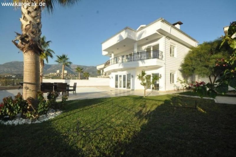 Alanya / Kargicak Exclusive möblierte Villa von höchster Qualität mit privat Pool und Meerblick Haus kaufen