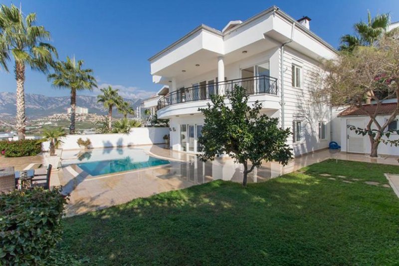 Alanya / Kargicak Exclusive möblierte Villa von höchster Qualität mit privat Pool und Meerblick Haus kaufen