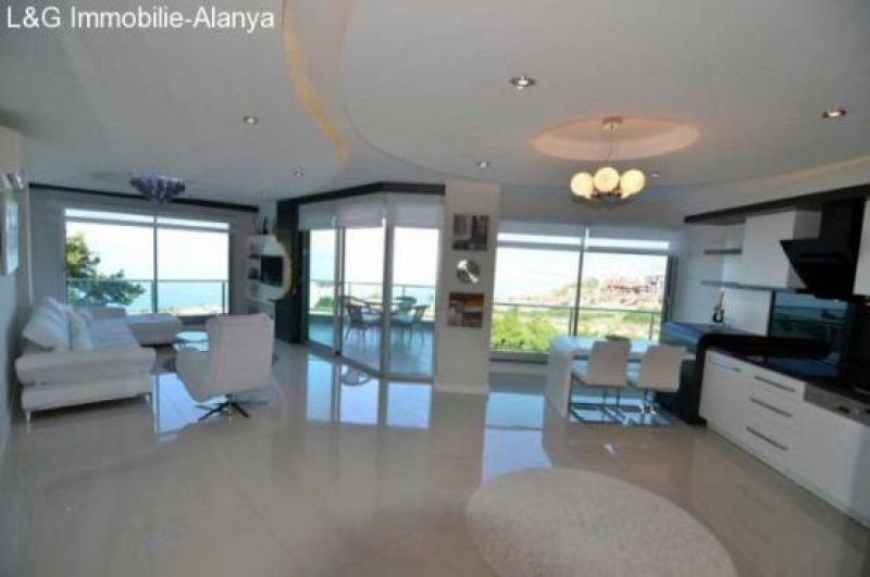 Antalya, Alanya, Mahmutlar, Karg Wunderschöne Penthäuser mit direktem Meer und Burgblick zu verkaufen. Wohnung kaufen