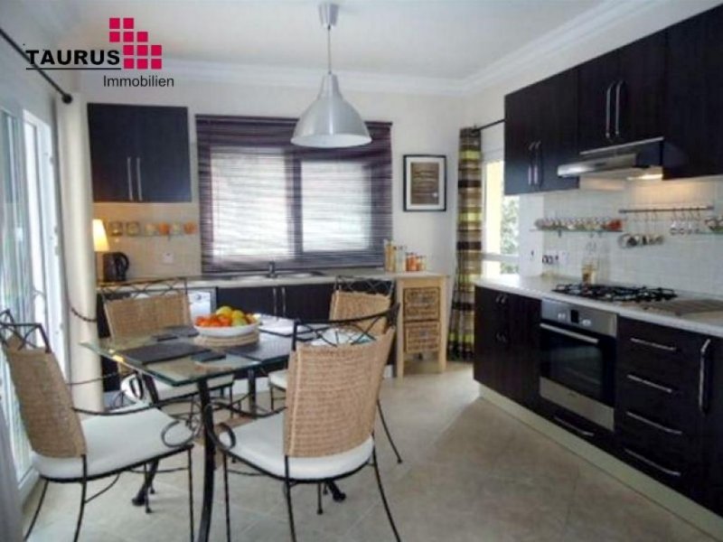 Edremit Gepflegte Wohnung mit 3 Schlafzimmern und 2 Badezimmern Wohnung kaufen