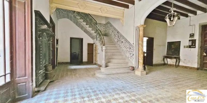 Manacor Historisches Stadthaus mit 13 Zimmern und großem Potenzial im Herzen von Manacor Haus kaufen